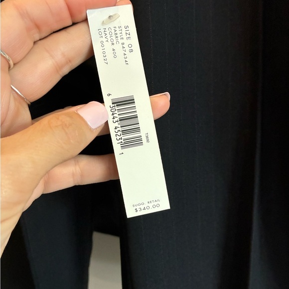 Donna Karan Signature NY striped professional suit NWT size 8 - Picture 5 of 5